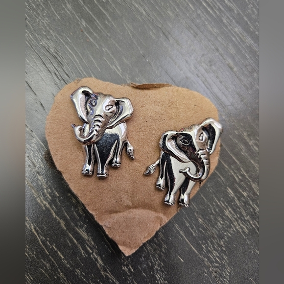 Silver Elephant Brooch Set - Picture 2 of 4